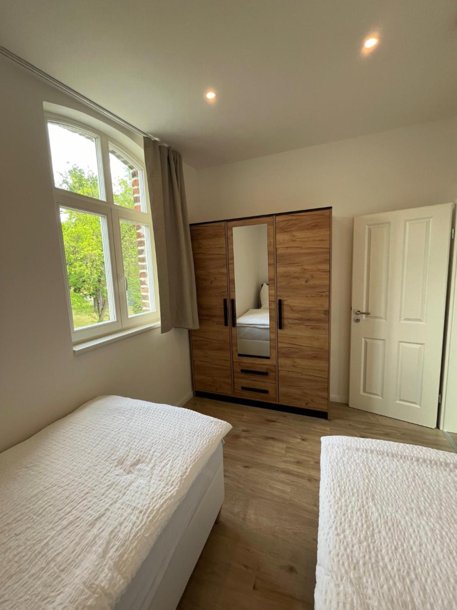 Remise 23A - 2Schlafzimmer Unterkunft Fuer 4-Koepfige Familie Schönefeld Екстериор снимка